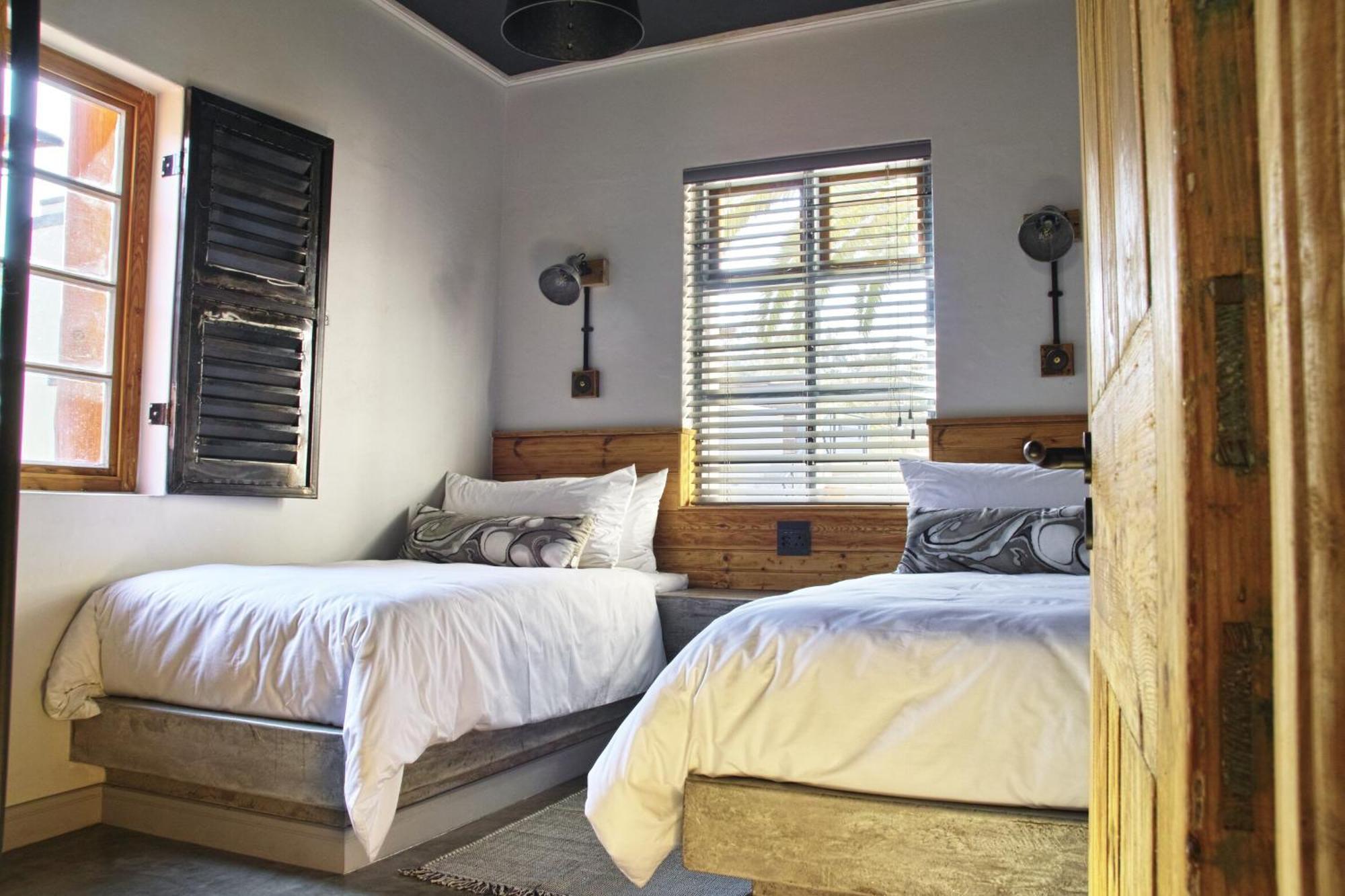 De Baken Self-Catering Apartment Walvis Bay Bagian luar foto